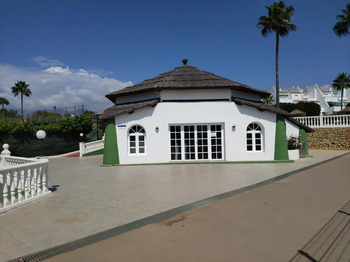 Las Dunas De Marbella Apartment